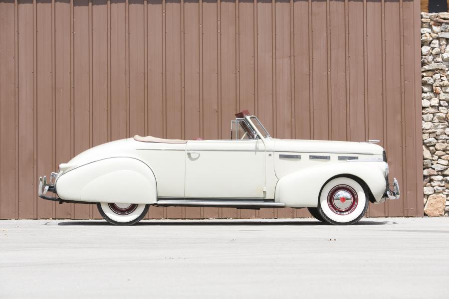  LaSalle Convertible Coupe (40-5067) 1940 года  (фото 7 из 9)